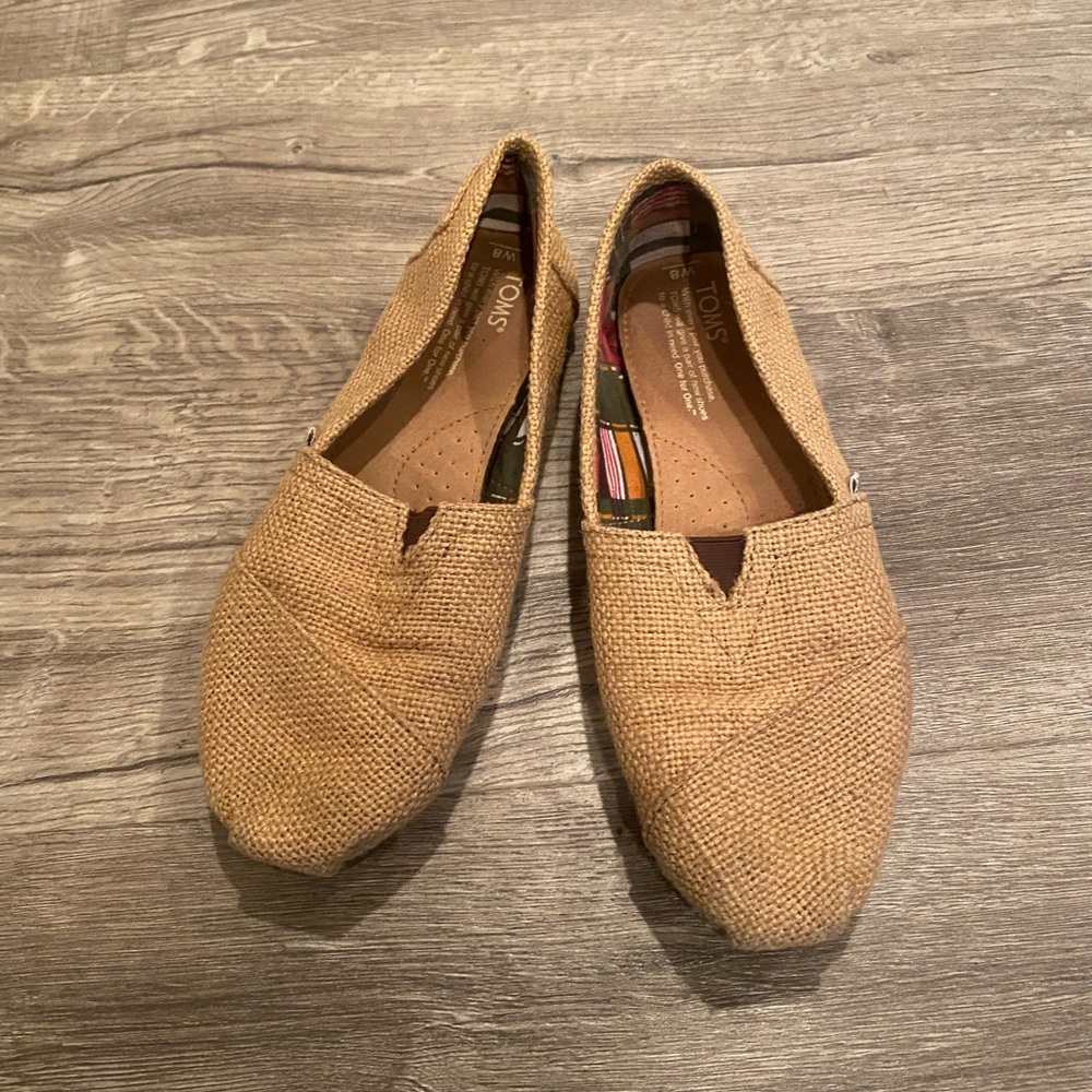 TOMS Shoes